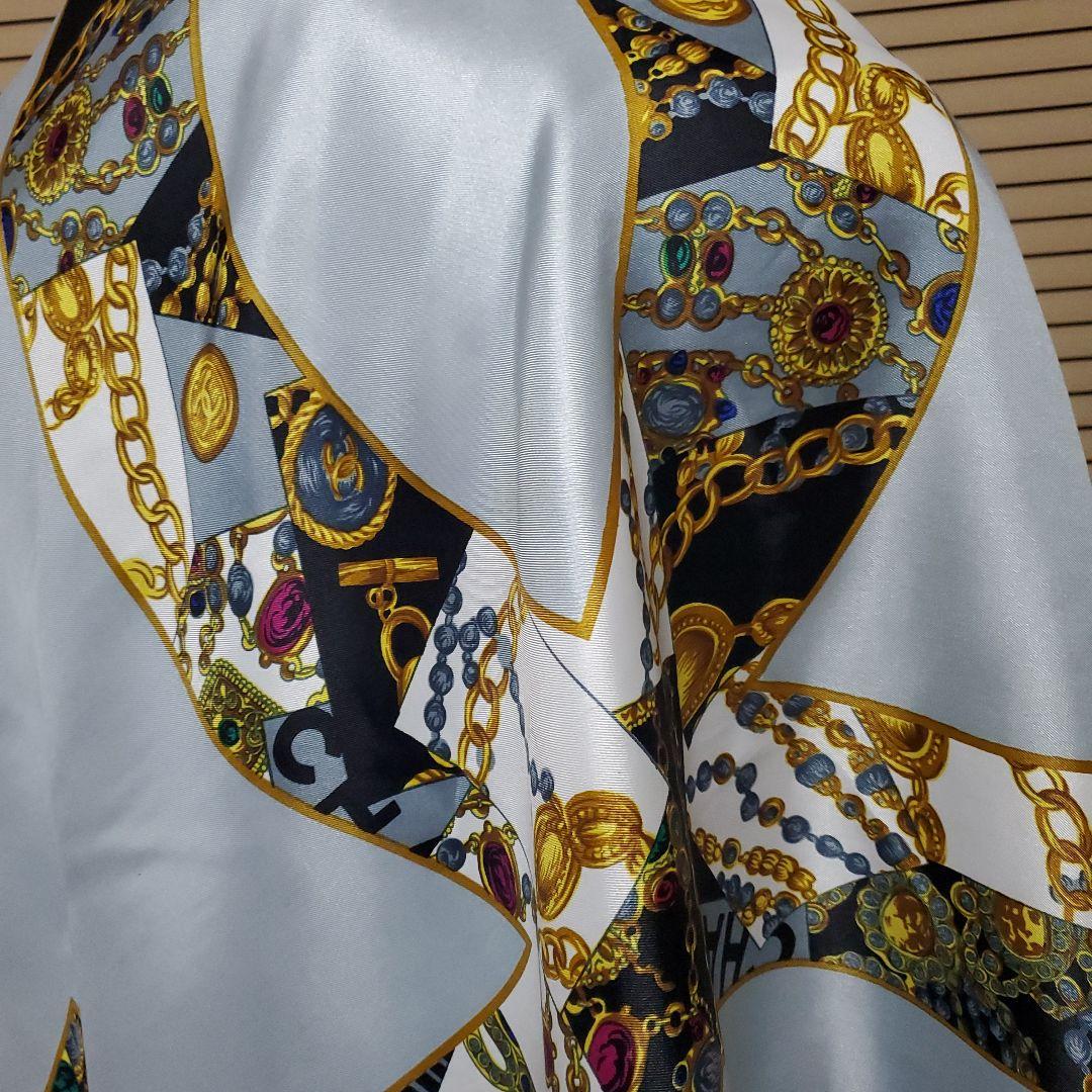 vintage CHANEL 大判ココマークスカーフ　ノベルティ