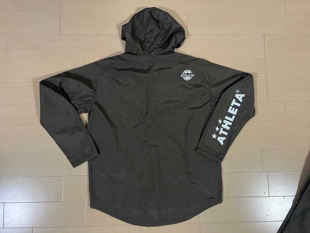 朝*ん様 【新年セール！】ATHLETA ウィンドブレーカーとパンツセット