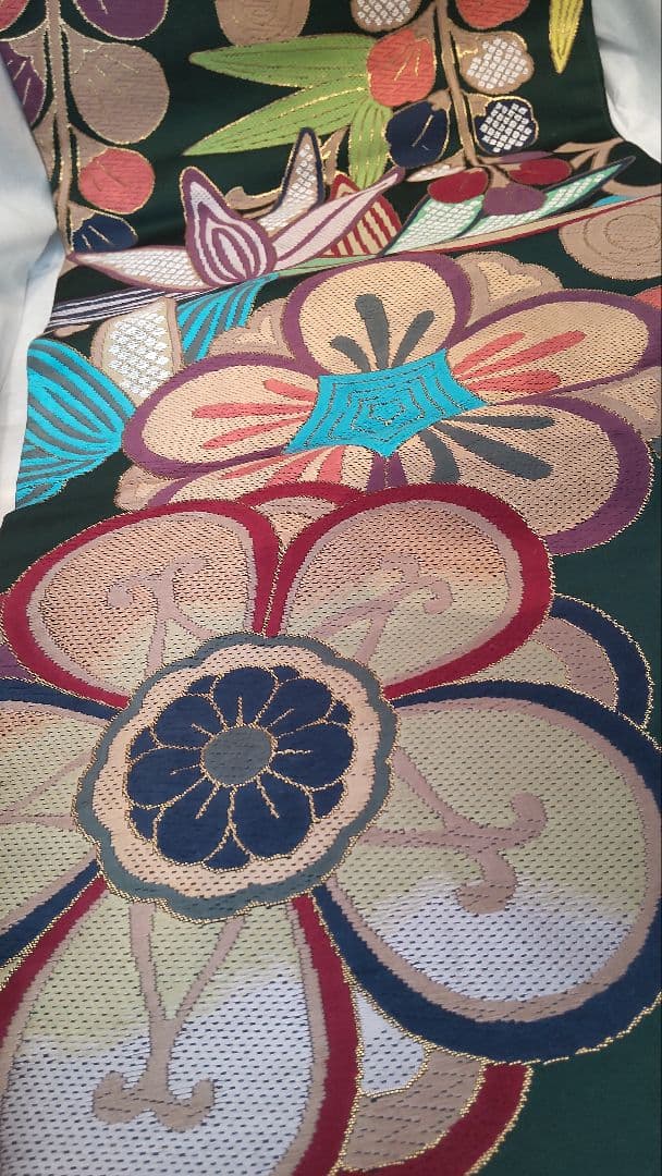 期間限定お値下げ中　振袖 赤・緑・金の花柄　小物一式セット