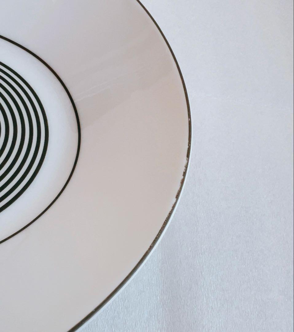 HERMES ラリー24 オーバルプレート　ホワイト