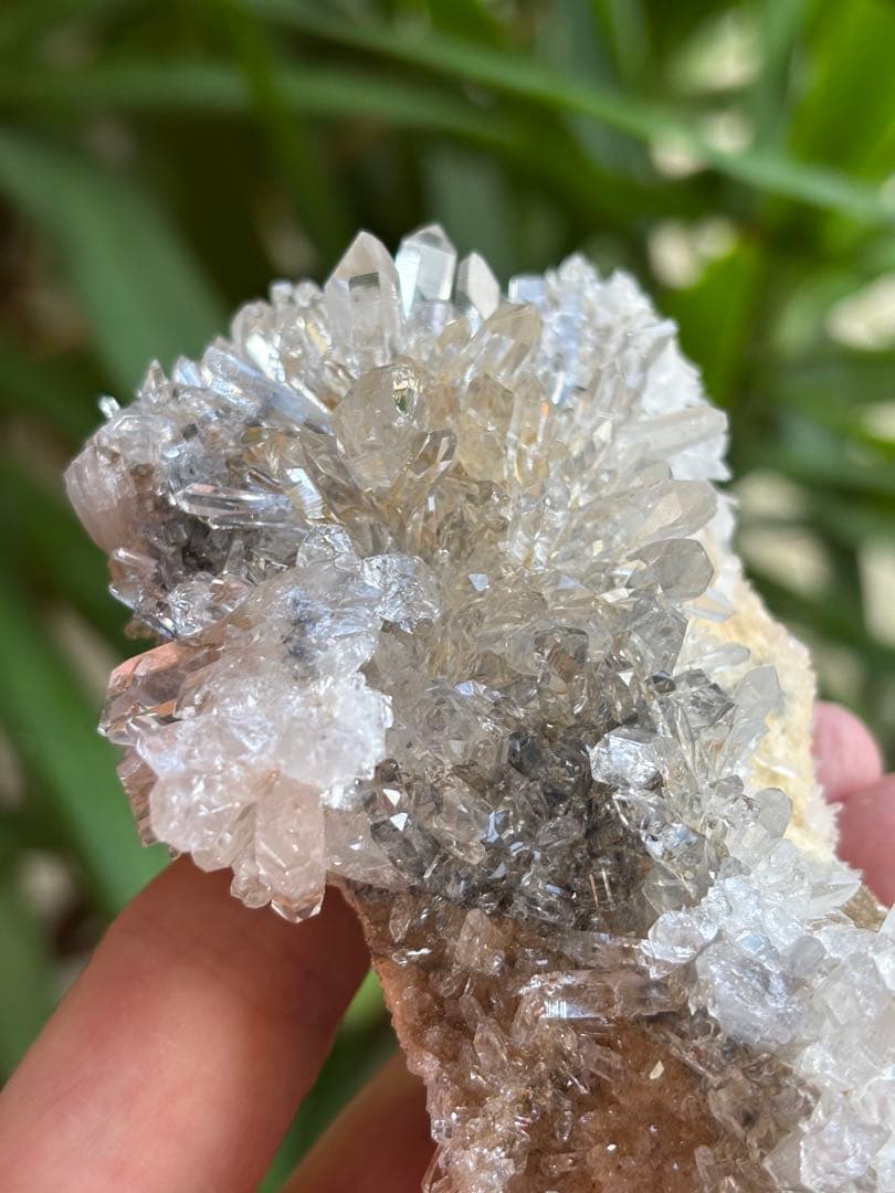 中国四川省　金口河水晶クラスター　菊花水晶　211g もう出てこない　天然石