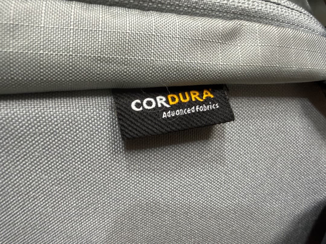 ＜美品＞MountainHardwear 軽量バックカントリー向けザック