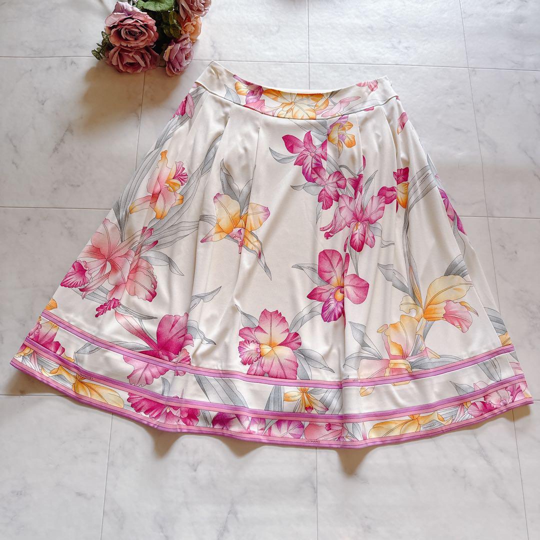 新品同様✨近年モデル レオナール カンカン フレア スカート 花柄 トリム
