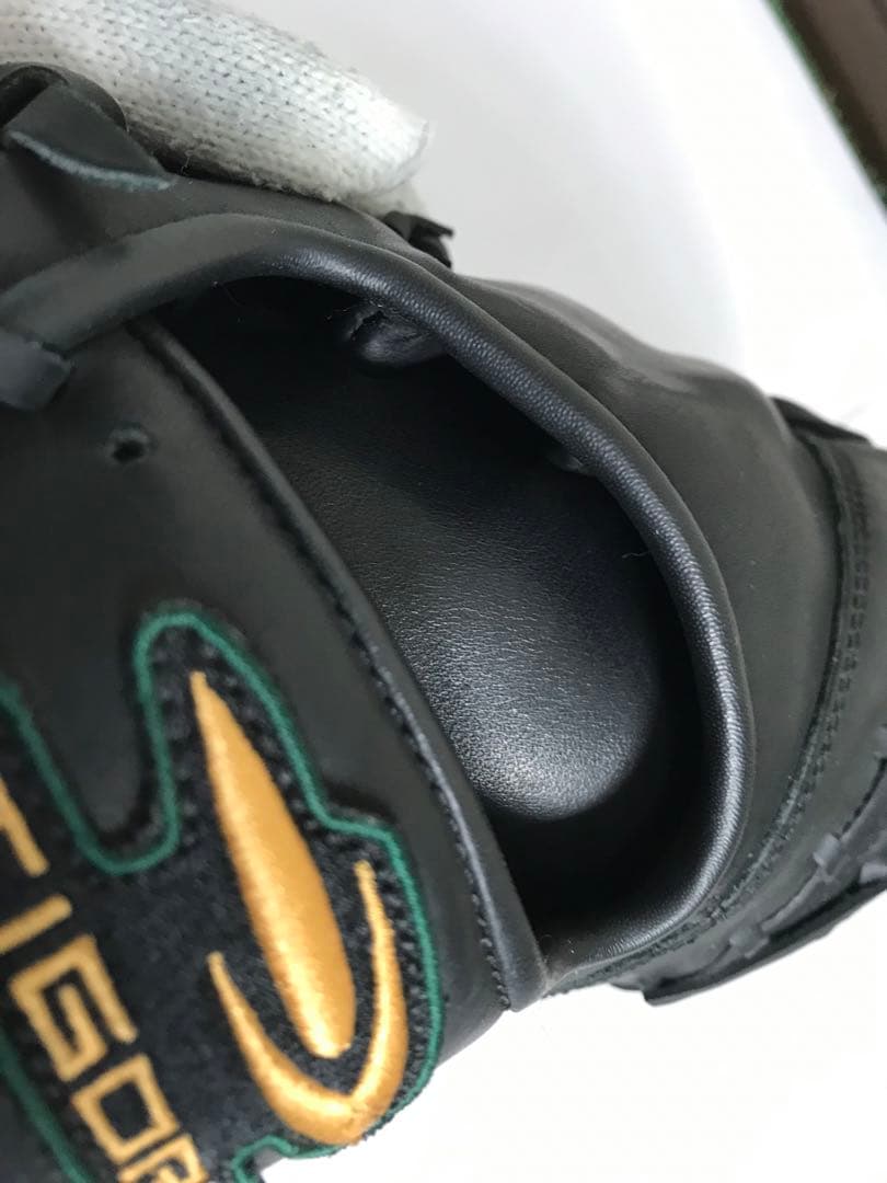 TIGORA ファーストミット　超美品‼️