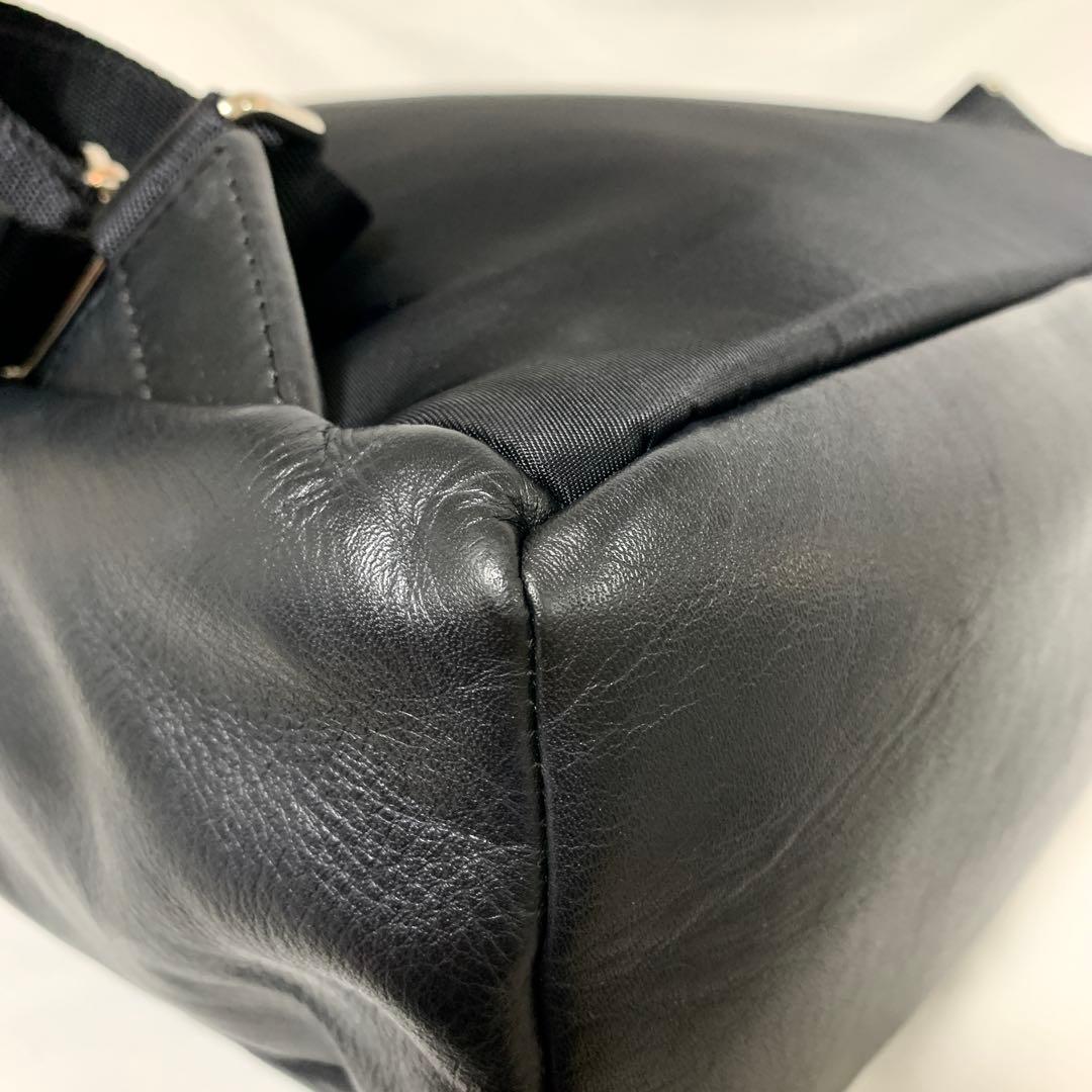 【雑紙掲載　A4収容可能】ガリャルダガランテ　リュック　バックパック　レザー