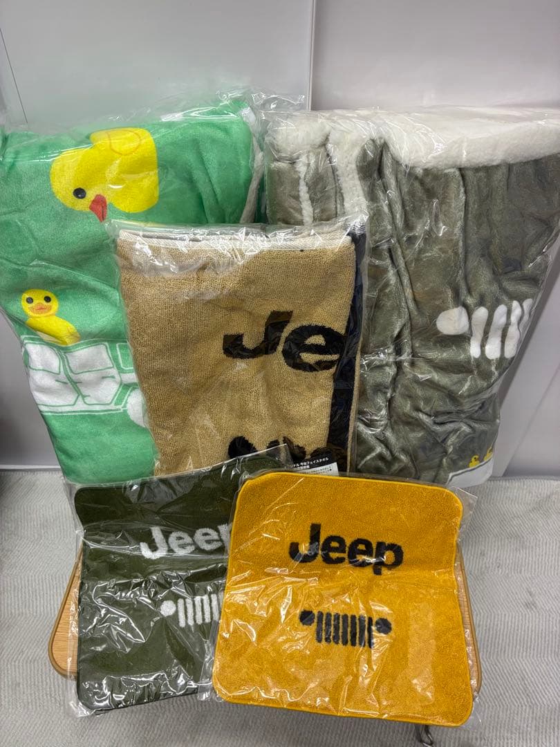 Jeep ジープ ブランケット2枚　Jeepフェイスタオル　ハンドタオル2枚