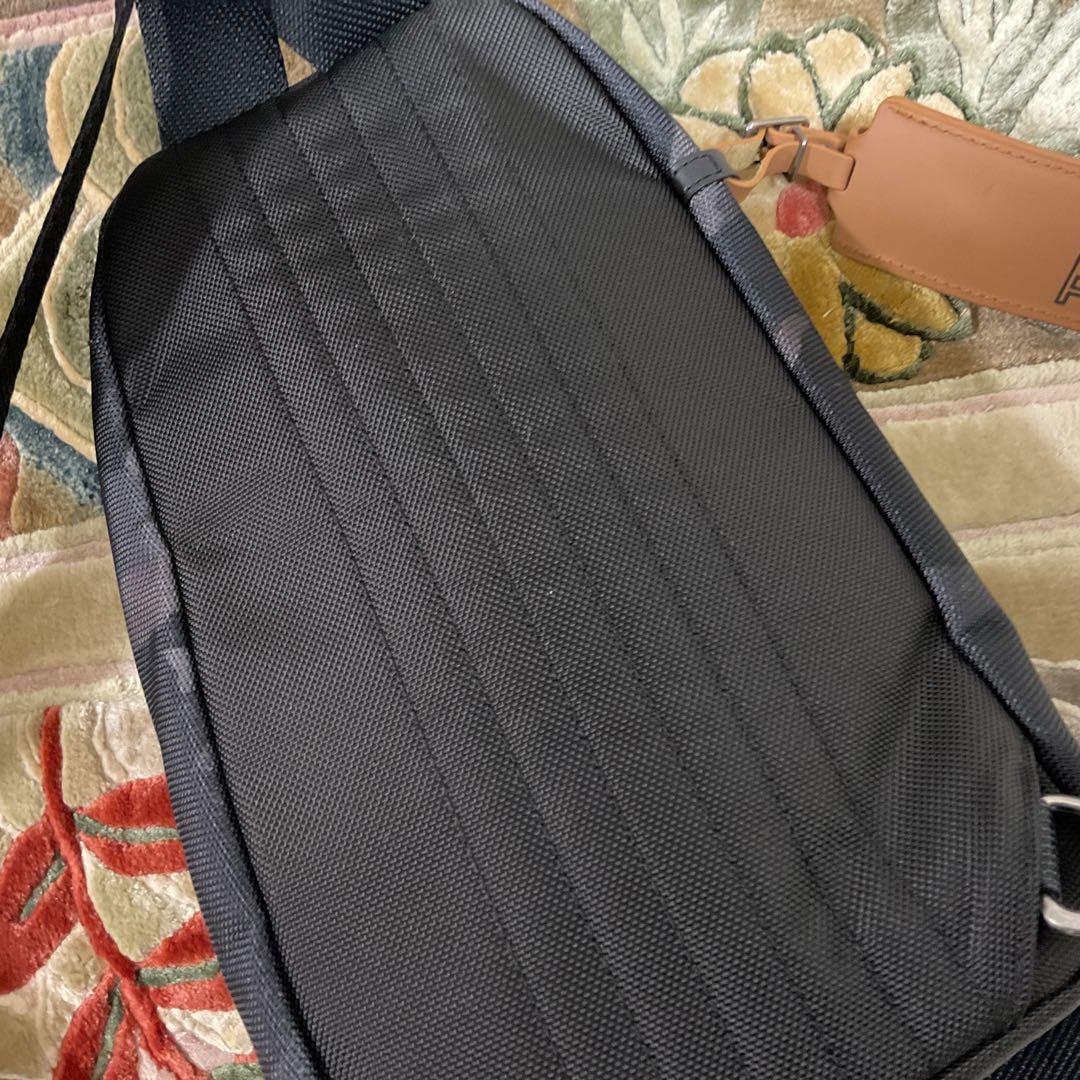 まっさん様TUMI カモフラージュ ボディバッグ