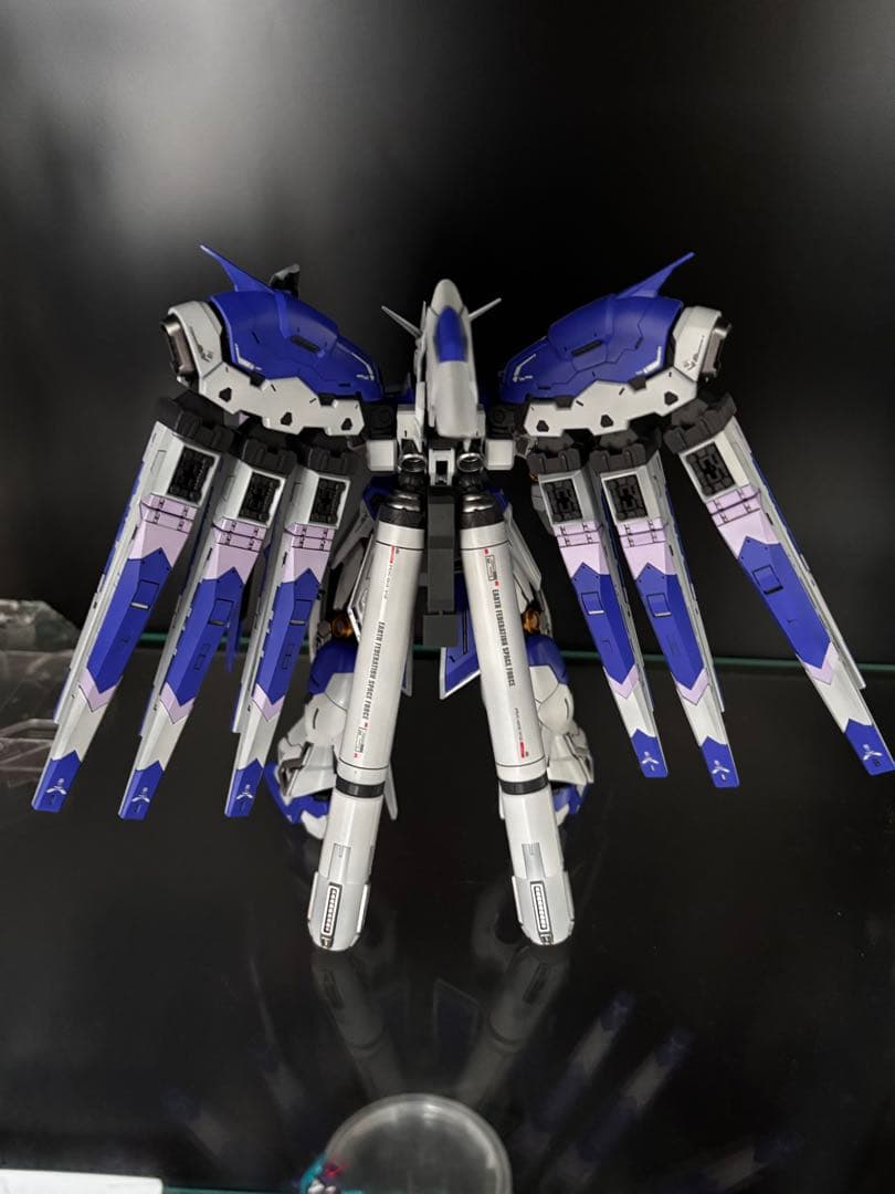 RG Hi-νガンダム 全塗装完成品