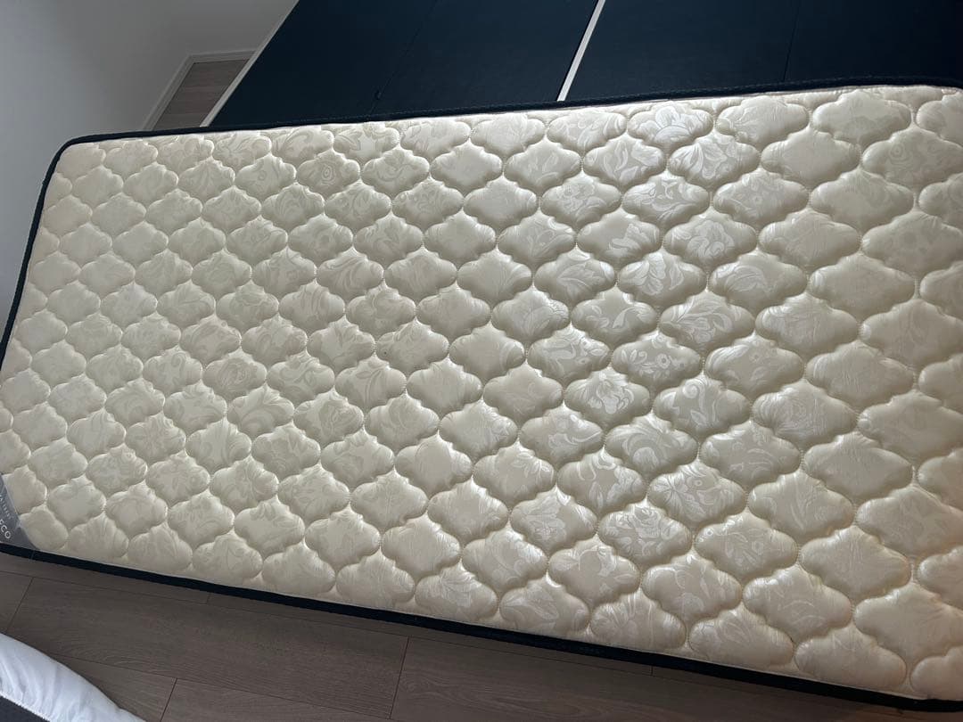 シングルベッド マットレス付2コンセント＆スマホスタンド付 ローベッド フレーム