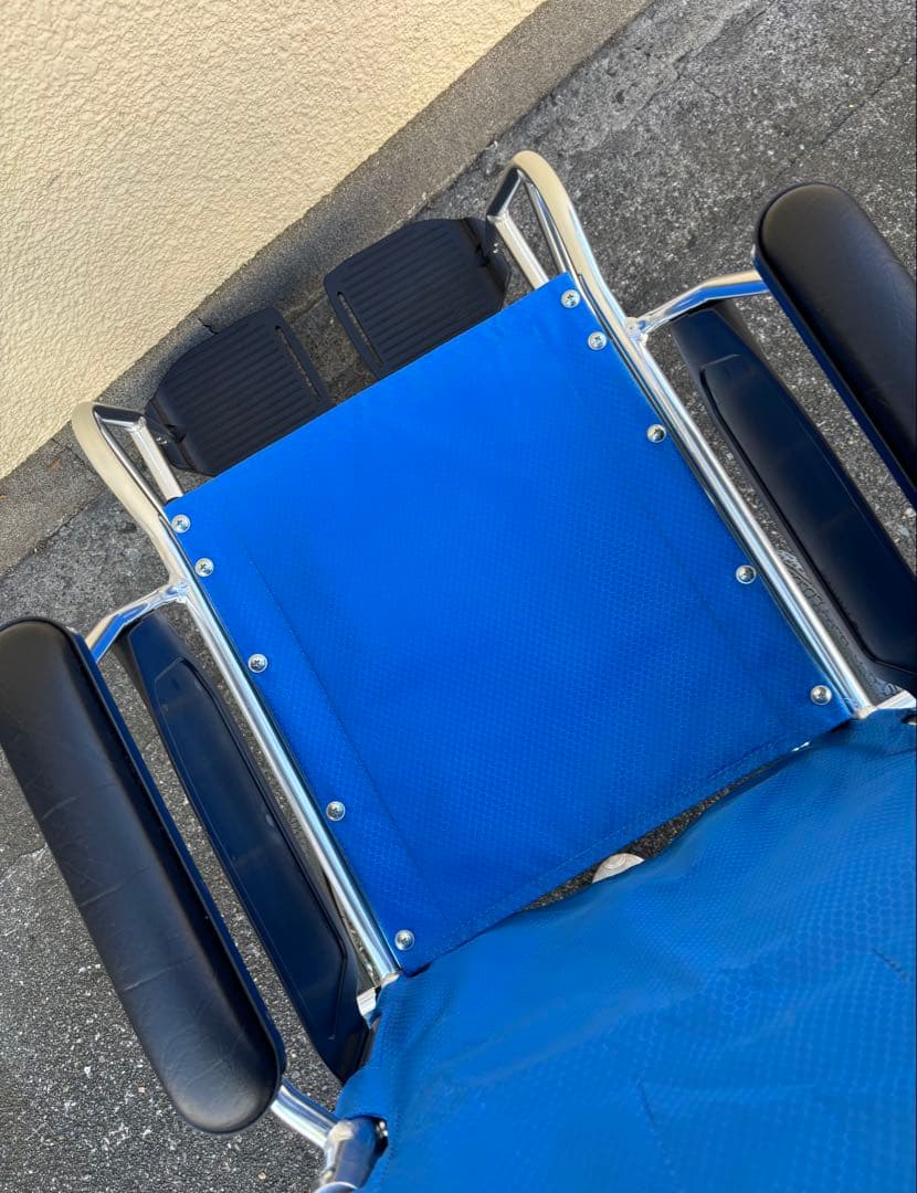 介助用車椅子　KALU7α 未使用　折りたたみ 車椅子 パンクなし