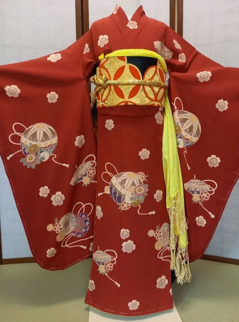 七才女児、正絹着物，長襦袢仕立て上り 　未使用品