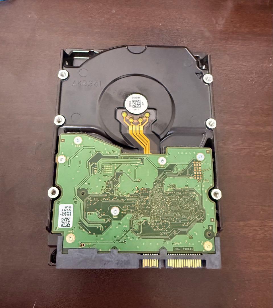 HGST 4TB SATA HDD 7200RPM 3.5インチ