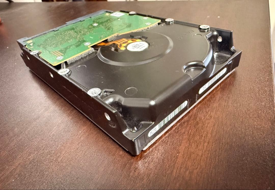 HGST 4TB SATA HDD 7200RPM 3.5インチ