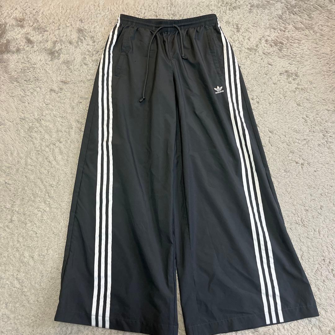 ADIDAS アディダスADILENIUM mono太郎様