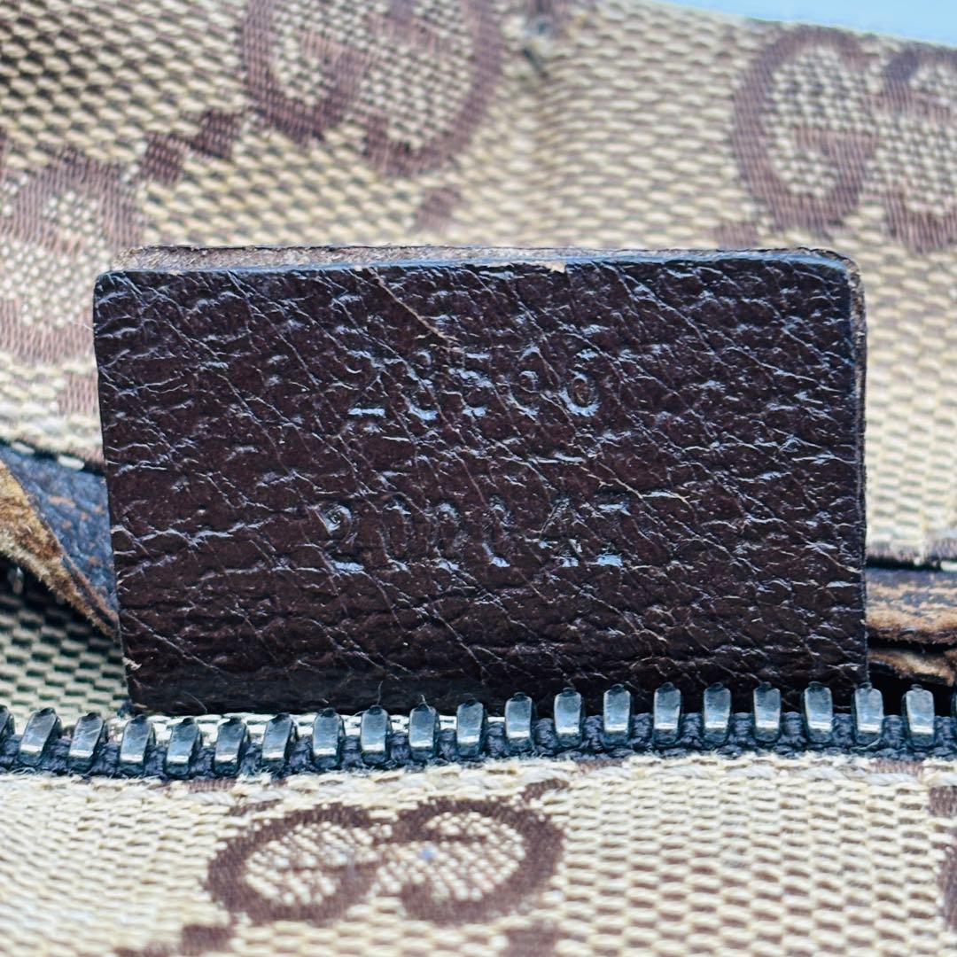 ✨極希少✨GUCCI ボディバッグ シェリーライン GG柄 キャンバス レザー