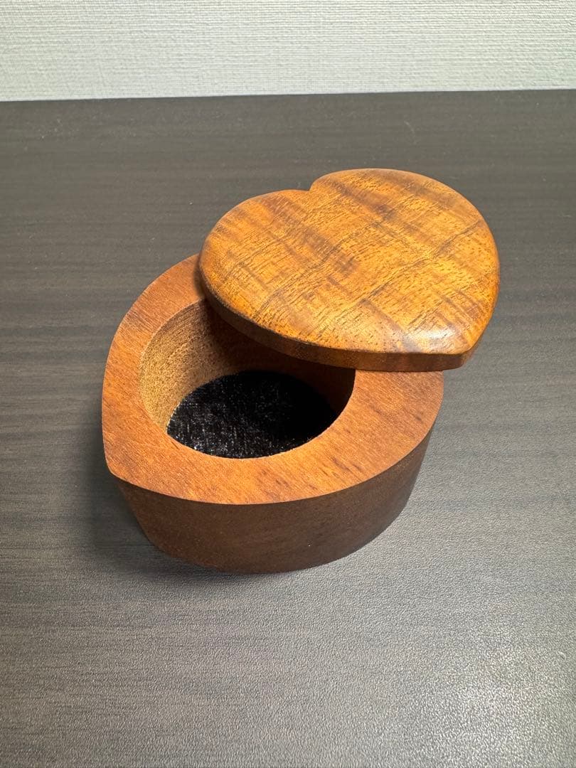 C1000キャンペーン/本田翼プレゼント/ハート型木製アクセサリーケース