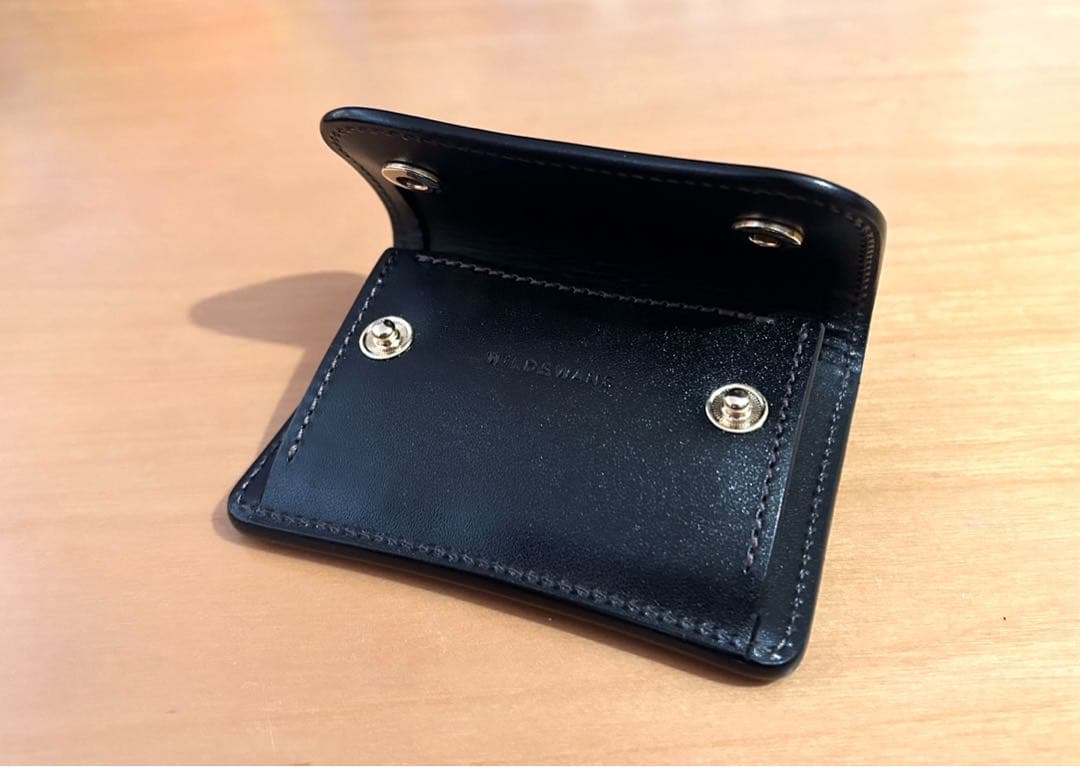 ワイルドスワンズ　タング　ブラック　サドルプルアップ　WILDSWANS