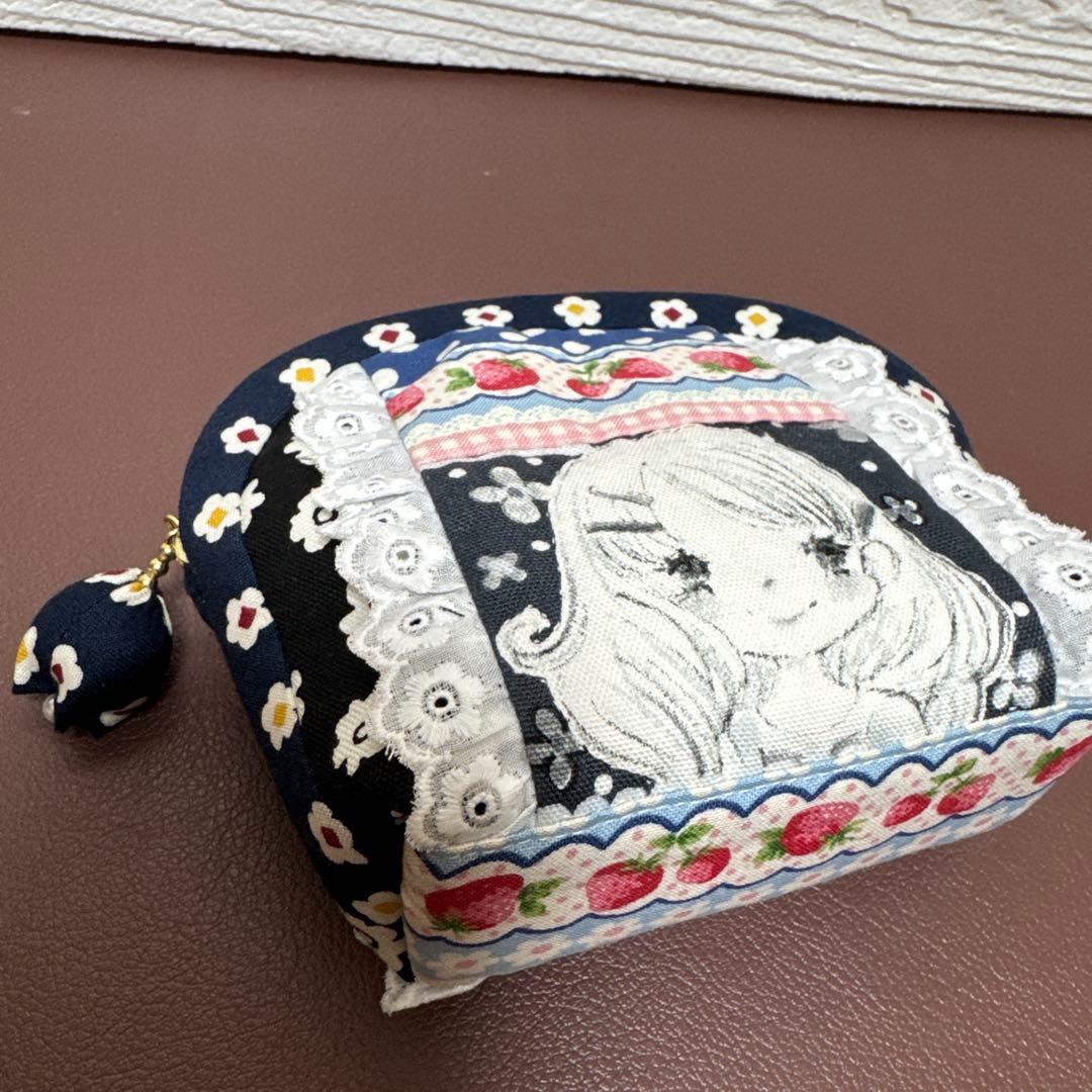 ウサギ様・バニティーポーチ