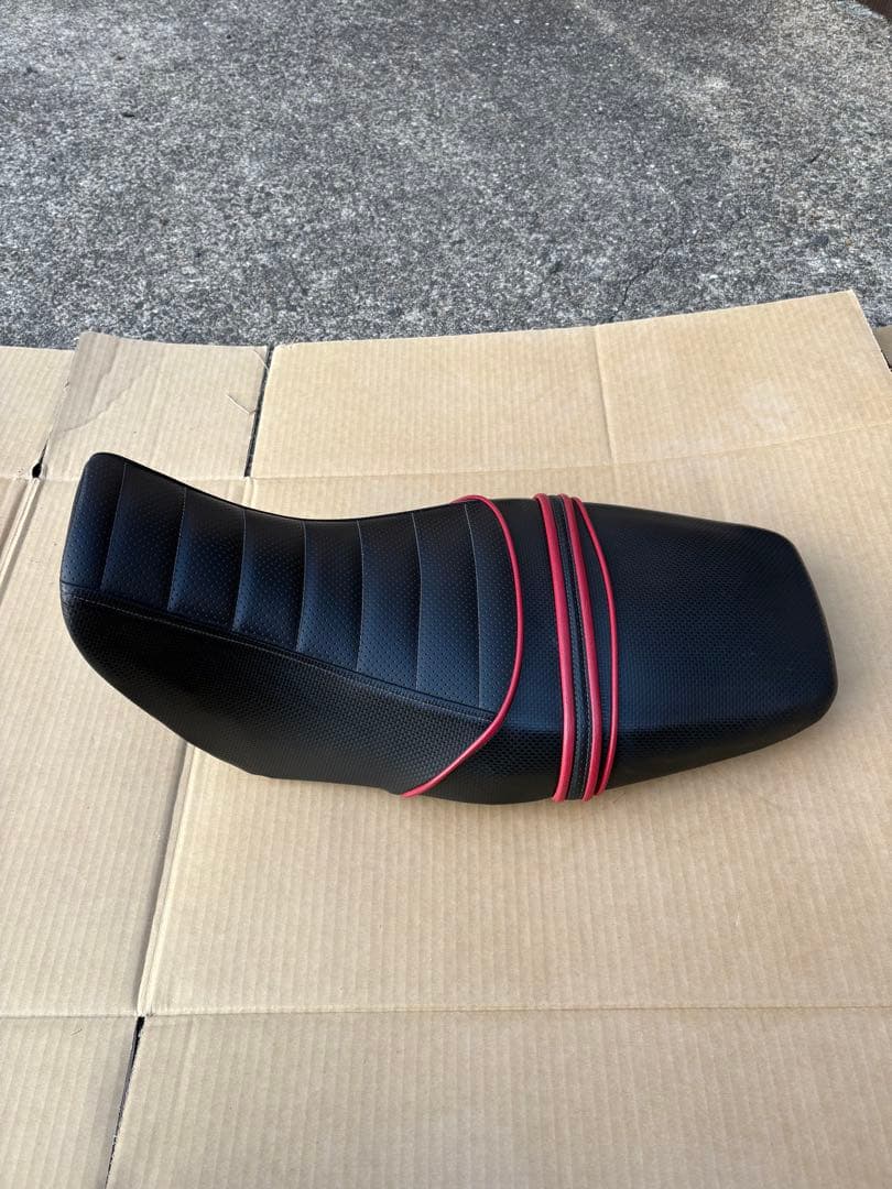 グロム JC61 前期用 純正シート 張り替え カスタムシート ブラック レッド