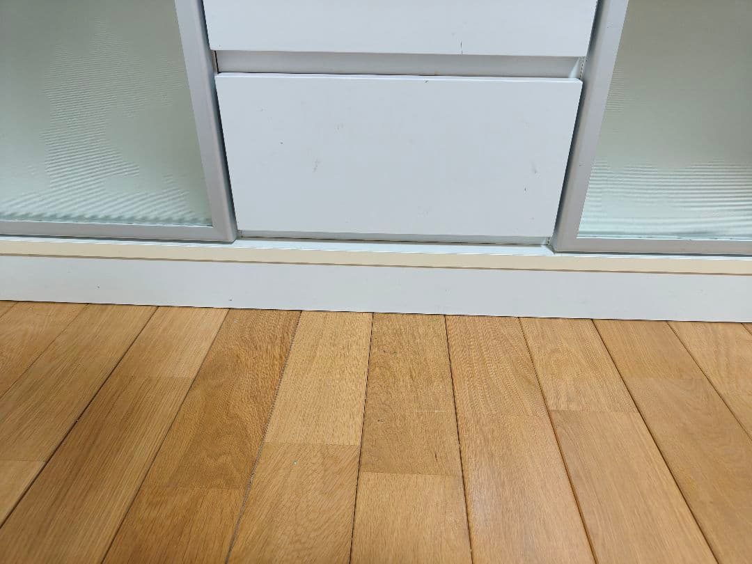 【送料込】ホワイトキャビネット 収納付き　ニトリ　キッチンボード　カップボード