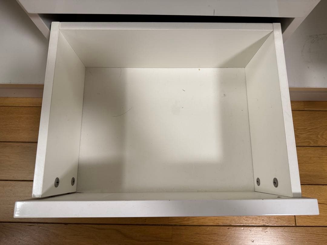 【送料込】ホワイトキャビネット 収納付き　ニトリ　キッチンボード　カップボード