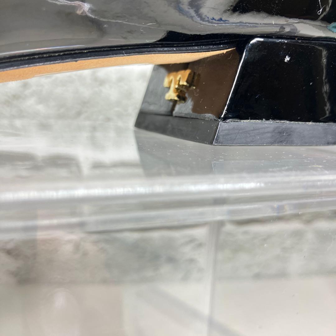 【美品】TORY BURCH パンプス 6.5M 23.5cm 金ロゴ エナメル