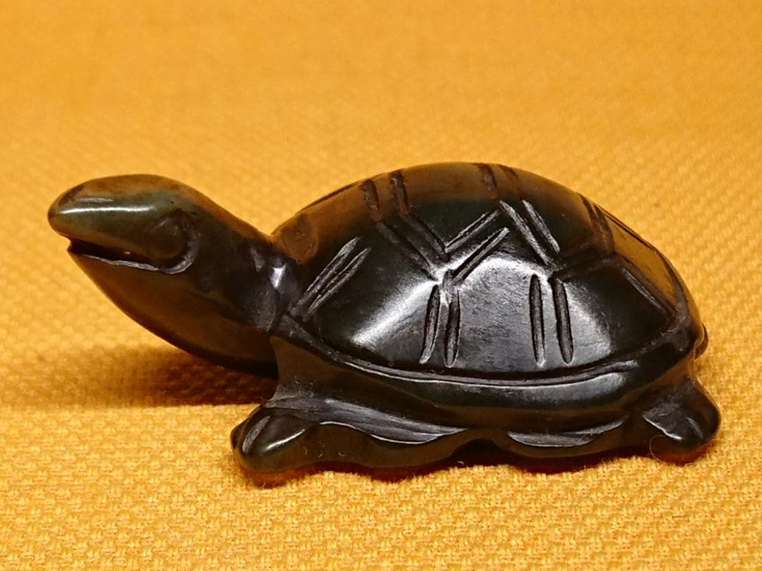【美品】カメ　亀　古玉　古玩　骨董　置物　インテリア　工芸品　美術品　A1728