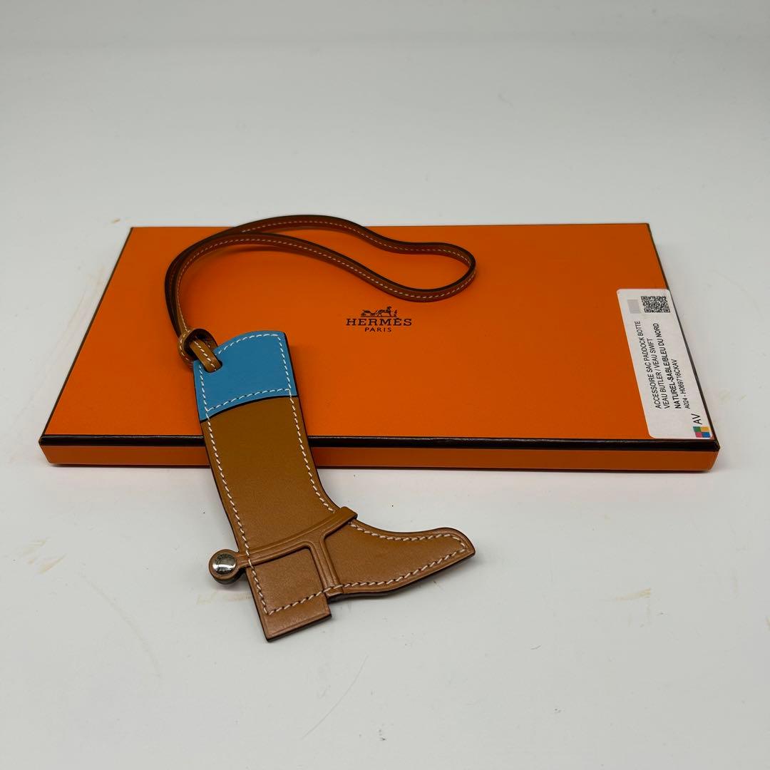 新品同様　HERMES エルメス パドックチャーム