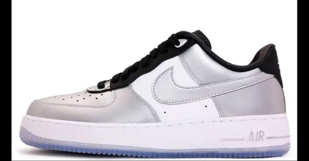 NIKE AIR FORCE 1 '07 SE ナイキ エア フォース 1