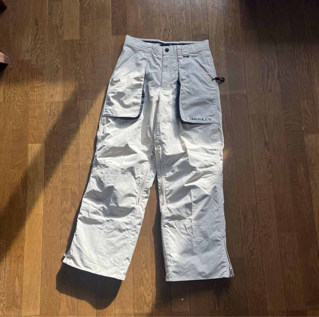 超希少　「早い者勝ち」オークリー　ダウン　スノボーウェア　上下セットOA