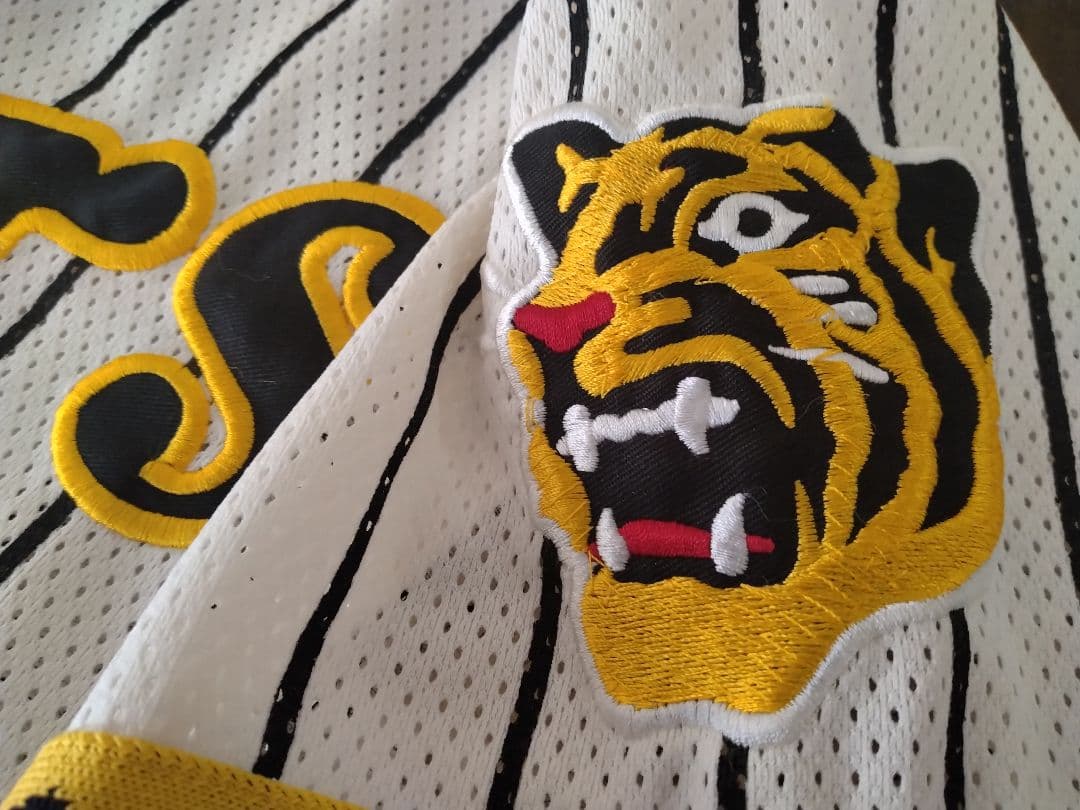 ☆プロフ内ユニホーム販売中☆阪神タイガース輝流ユニホーム　初期タイプ輝流