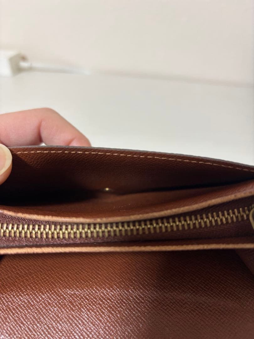 Louis Vuitton モノグラム 二つ折り財布 ビエ トレゾール