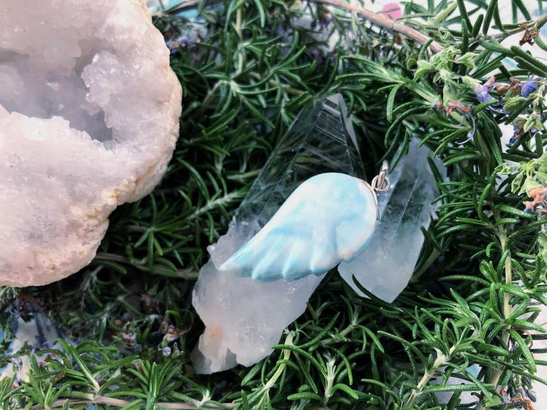 高品質　ラリマー　天使の羽　ペンダントトップ　ラリマーネックレス　チャーム