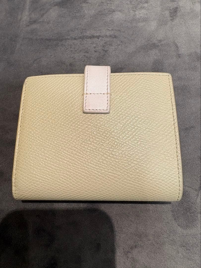 セリーヌ スモール ストラップウォレット エッセンシャル