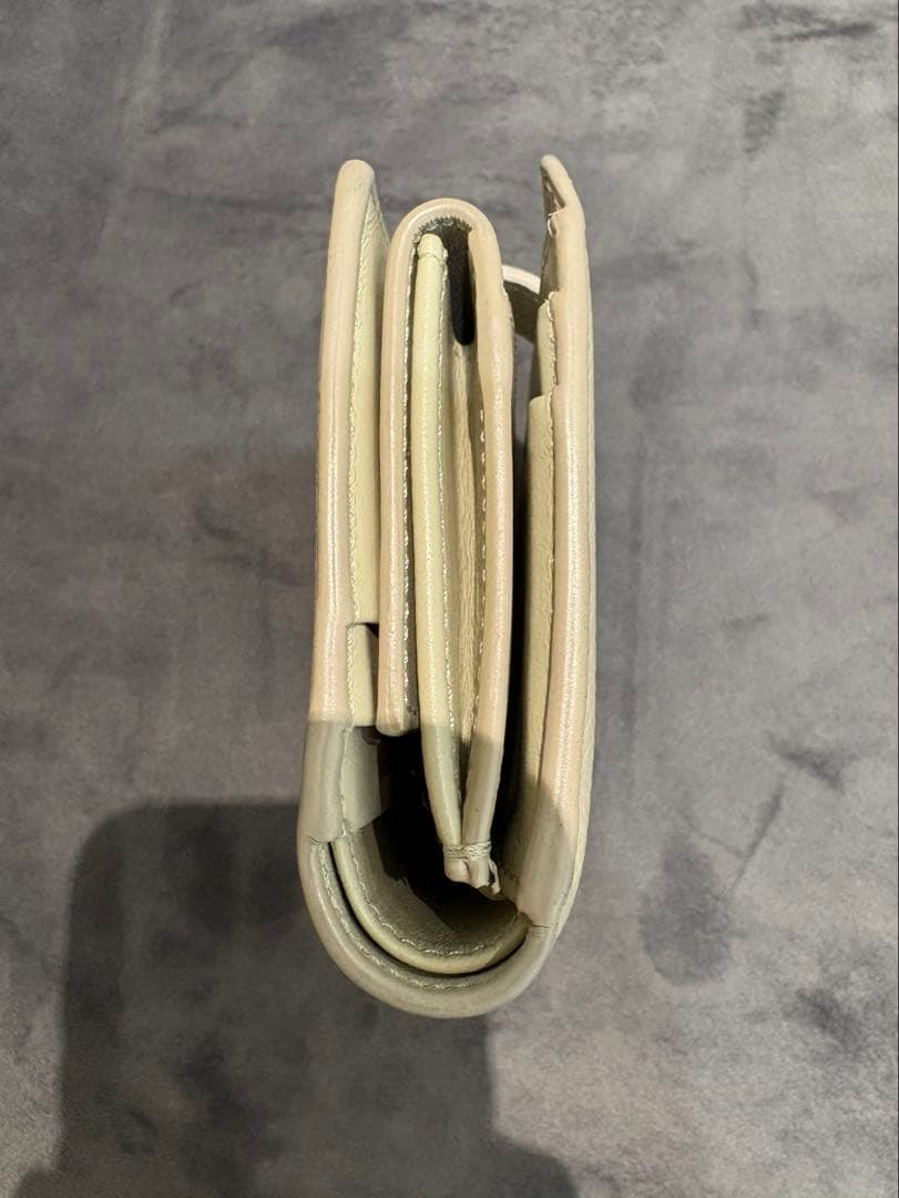 セリーヌ スモール ストラップウォレット エッセンシャル