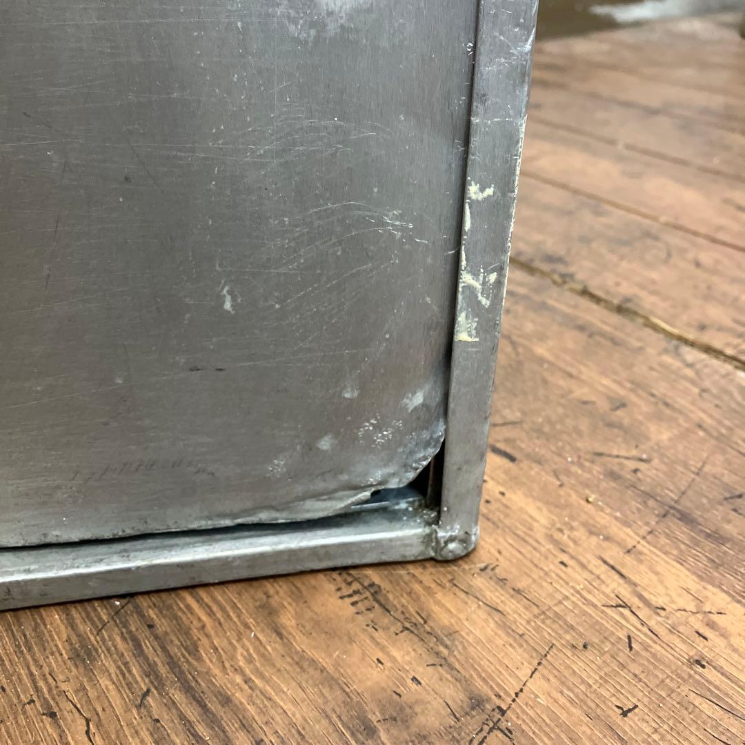 A-3 昭和レトロ アルミ製 出前箱 おかもち 4段 木製ハンドル キャンプ