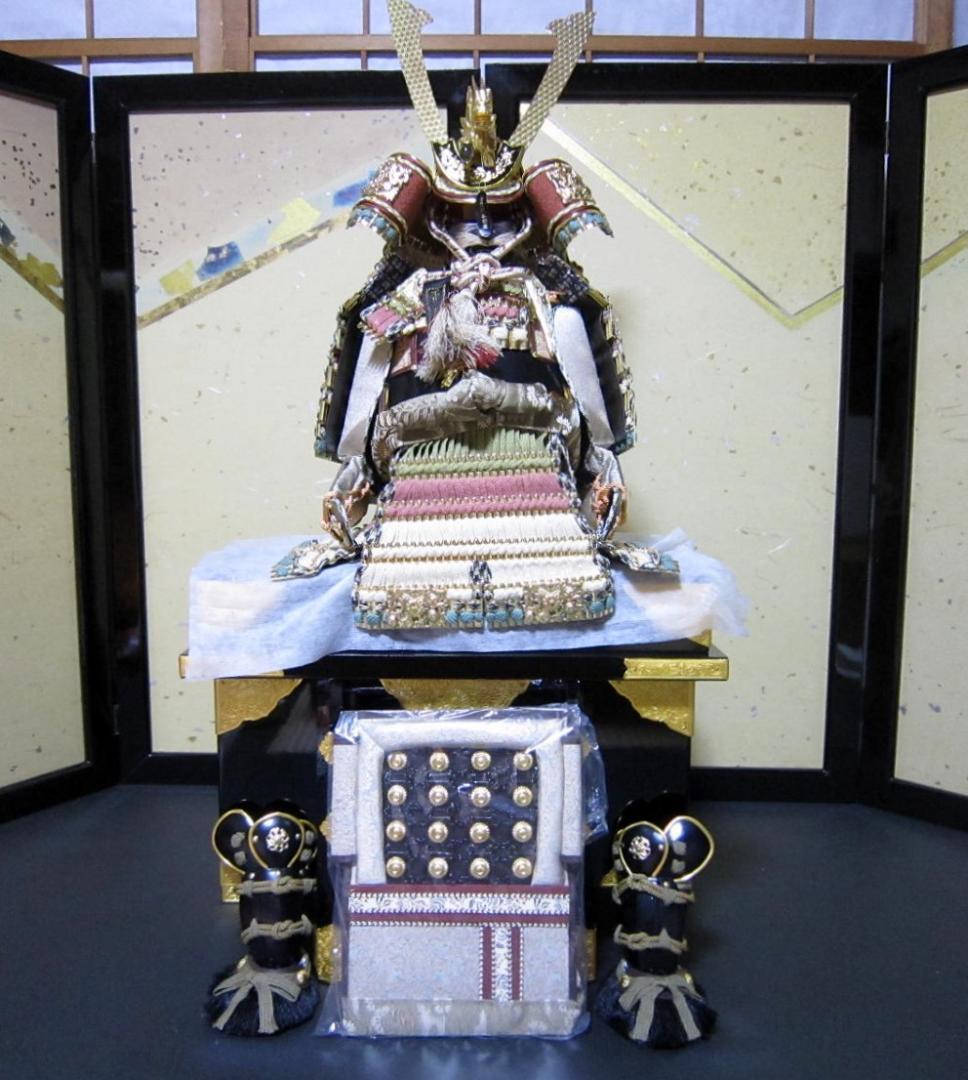 ５月人形 10号 鎧飾り（甲冑） じゅらく 正絹縅　〖仰秀作〗