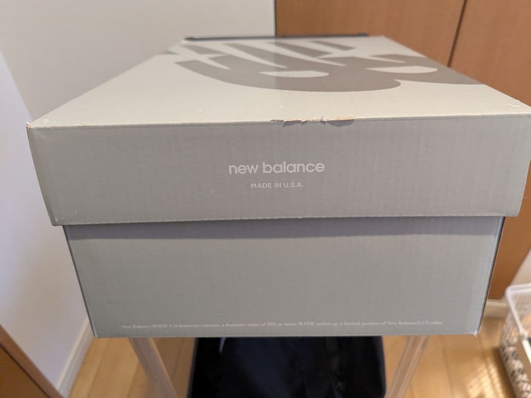 美品　ニューバランス990V4 Grey Silver