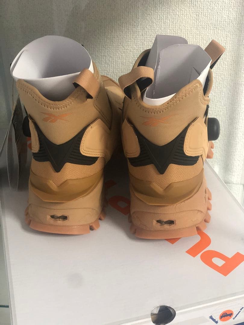 【新品】リーボック　インスタ ポンプフューリー ミッド / キャメル　27cm