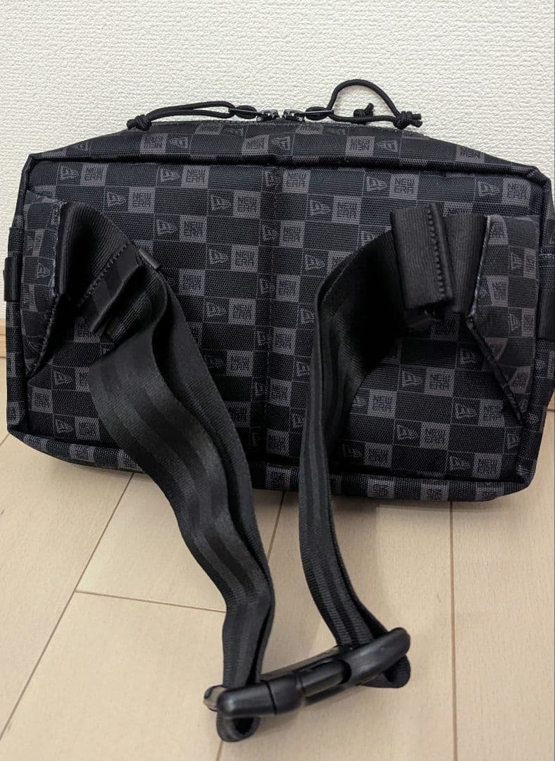 【完売品】ニューエラ NEWERA ボックスロゴ モノグラム ウエストバッグ