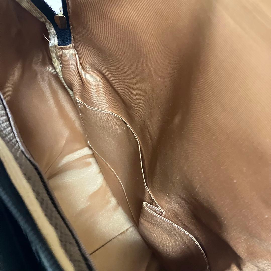 SWANY キャリーバッグ エナメル 高級感 ブラック トラベルキャリー 良品