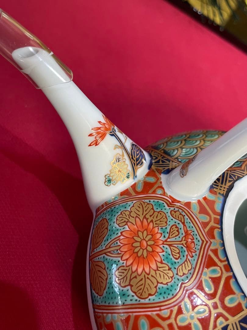 其泉作　染錦間取地紋見込菊　献上古伊万里　屠蘇器　未使用　お正月　酒器