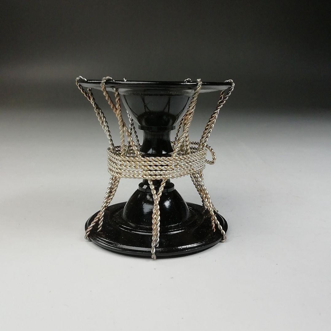 Ｔ７２５　蓋置　『黒漆　銀線紐鼓』『井波慶州』　共箱　茶道具