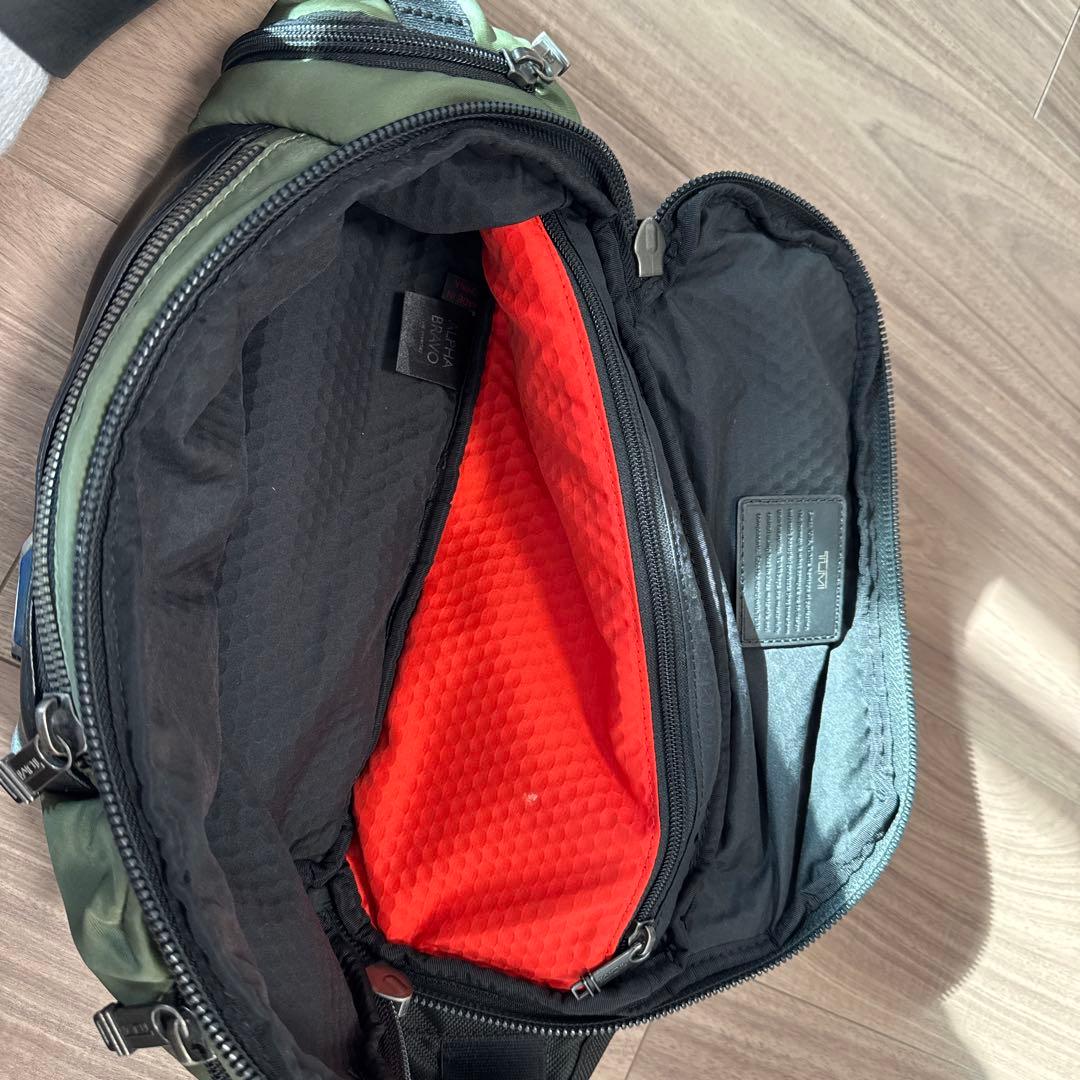 TUMIボディバッグ オリーブグリーン