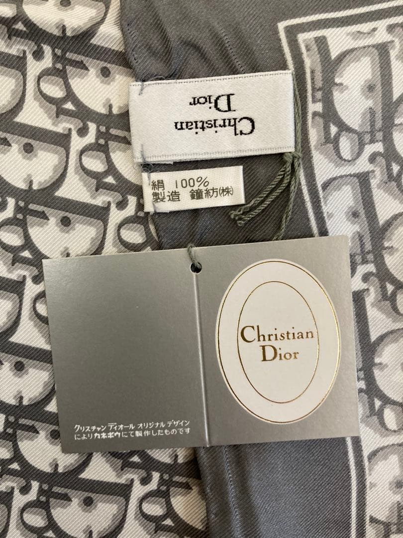 【未使用品】クリスチャンディオール　スカーフ グレー　57×57㎝