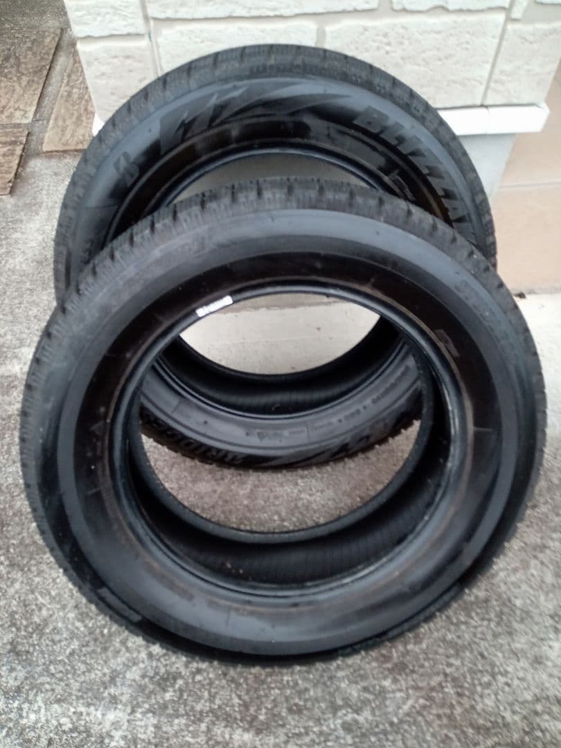 ①ブリジストン VRX2 22年製 205/60/R16　日本製