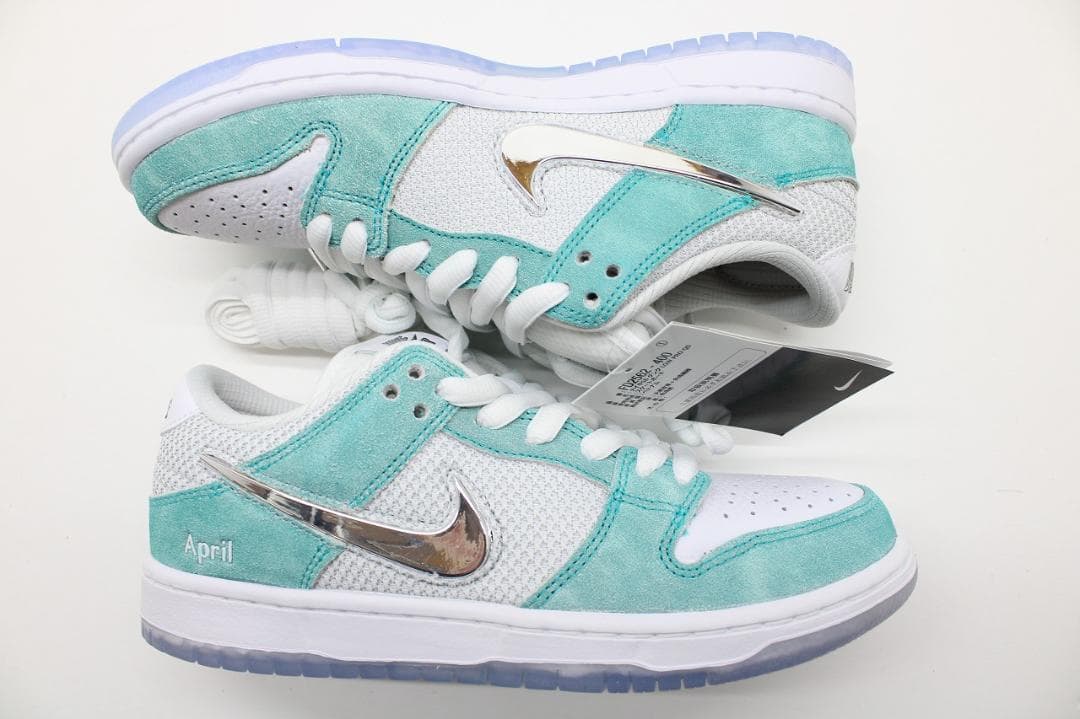 ナイキ SB ダンク ロー プロ QS 77-JY2505-89