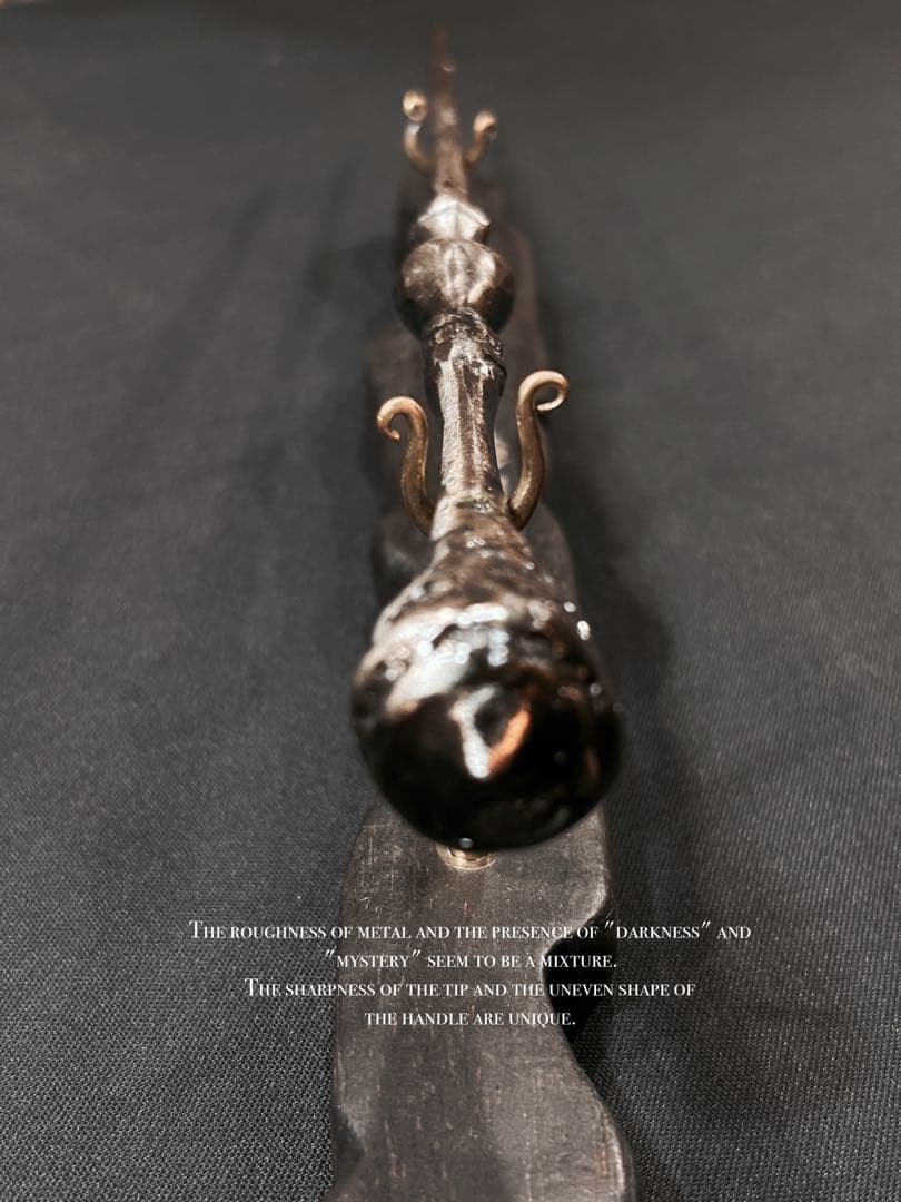 “Obsidian Fang” (ソイルステイック) 魔法の杖