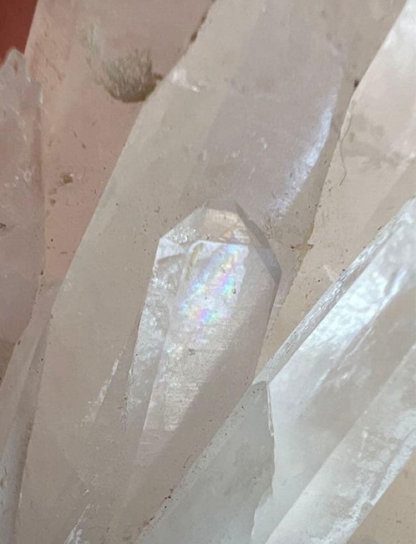 持つ方を選ぶ石♥神秘レムリアンシードクォーツ…☪︎*。꙳ 更に龍神様が潜む虹入り♥