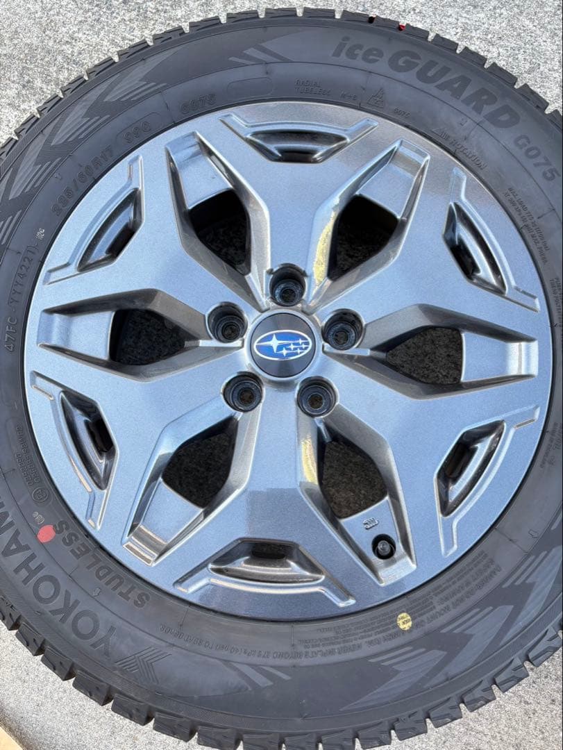 スバルフォレスターＸブレイク純正ホイール　横浜ゴムスタッドレス　アイスガード付き